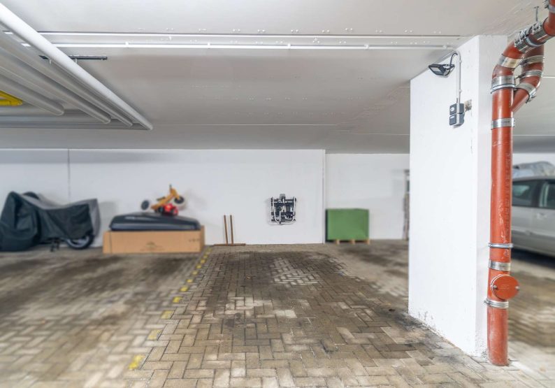 Tiefgaragenstellplatz
