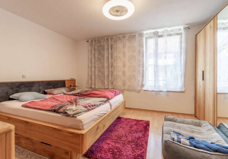 Elternschlafzimmer (OG)